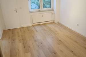 Großzügige 3-Zi.-Altbauwohnung in Hörde | 86 m² | Balkon | renoviert | provisionsfrei / neues Dach