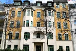 Bezugsfreie 2-Zimmer-Altbauwohnung mit Balkon in Chemnitz-Kaßberg: 57 m², OG, gepflegt & WG-geeignet – Die vollständige Adresse der Immobilie erhältst du vom Anbieter., 9112 Kaßberg, Chemnitz – Vorschaubild 1