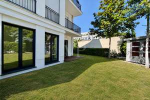Wohnen zwischen Wasser und Natur – stilvolle Terrassenwohnung mit Garten & opt. Bootsliegeplatz – Die vollständige Adresse der Immobilie erhältst du vom Anbieter., 12587 Friedrichshagen, Berlin – Vorschaubild 1