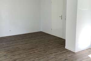 Schnucklige 2 Zimmer Wohnung mit EBK! – Goldschmidtring 18, 39108 Stadtfeld Ost, Magdeburg – Vorschaubild 2