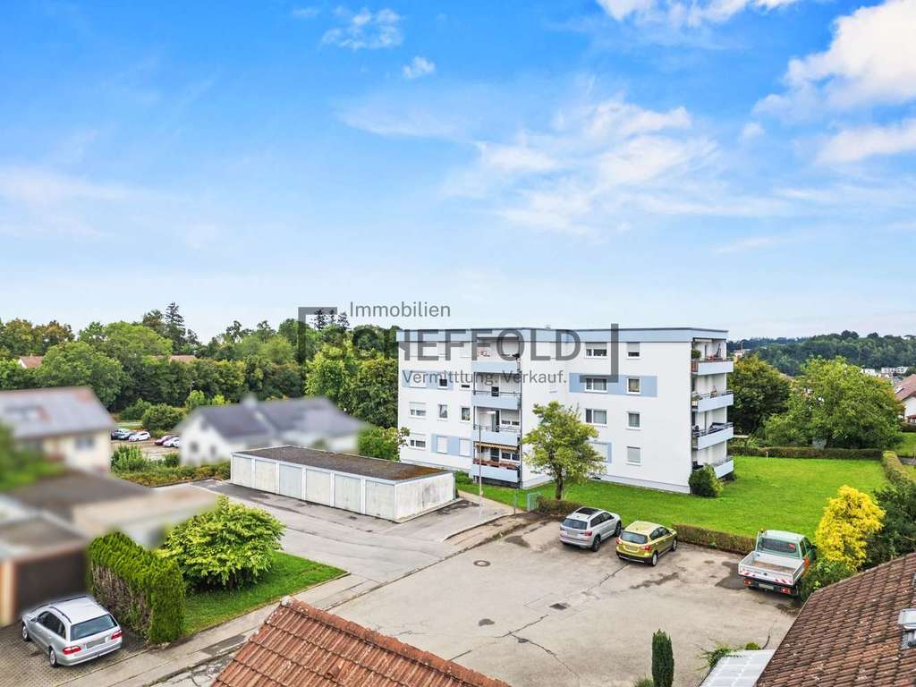 Immobilie in Ochsenhausen - Charmant und durchdacht! 4,5-Zimmer-Eigentumswohnung mit sonnigem Balkon - Bild 1