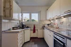 Teilmodernisiertes Einfamilienhaus mit Garten, Garage, Einbauküche und Keller -BN-Ippendorf- – Die vollständige Adresse der Immobilie erhältst du vom Anbieter., 53127 Ippendorf, Bonn – Vorschaubild 12