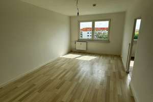 Lichtdurchflutete, moderne 2-Zimmer Wohnung im grünen Oranienburg – Melanchthonstr. 16, 16515 Oranienburg – Vorschaubild 2