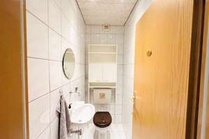 Modernisierte 4-Zimmer-Wohnung mit Balkon in begehrter Lage von Augsburg-Lechhausen – Die vollständige Adresse der Immobilie erhältst du vom Anbieter., 86167 Lechhausen-Ost, Augsburg – Vorschaubild 8