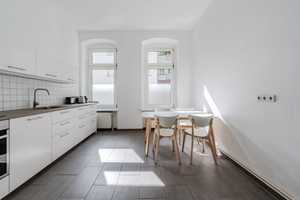 Stylish Furnished Apartment – Ideal for Professionals or Students! – Berlin – Vorschaubild 14