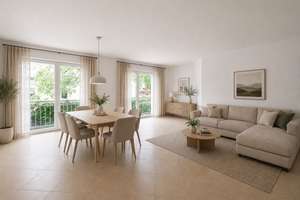 Großzügige renovierte 4-Zimmer-Wohnung mit 2 Bädern, Balkon & EBK in Schloß Neuhaus