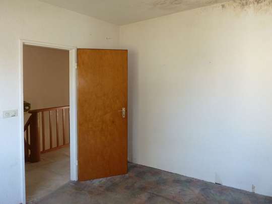 Sanierungsbedürftiges Reihenhaus in ruhiger Lage - Bild 18
