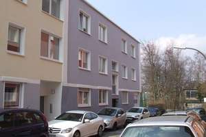 3-Zimmer-Wohnung mit Balkon / WG-geeignet