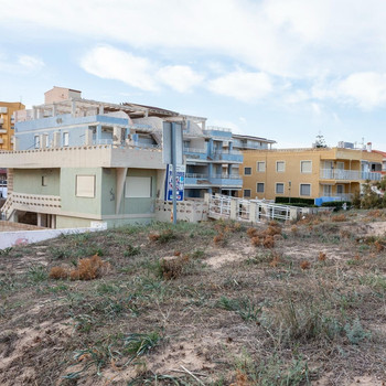 Erleben Sie das Meer von zu Hause aus: exklusives Strandgrundstück in Xeraco