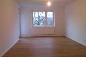 Wunderschöne Wohnung mit großem Balkon in Südausrichtung * EBK – Klemkestraße  76, 13409 Berlin – Vorschaubild 2