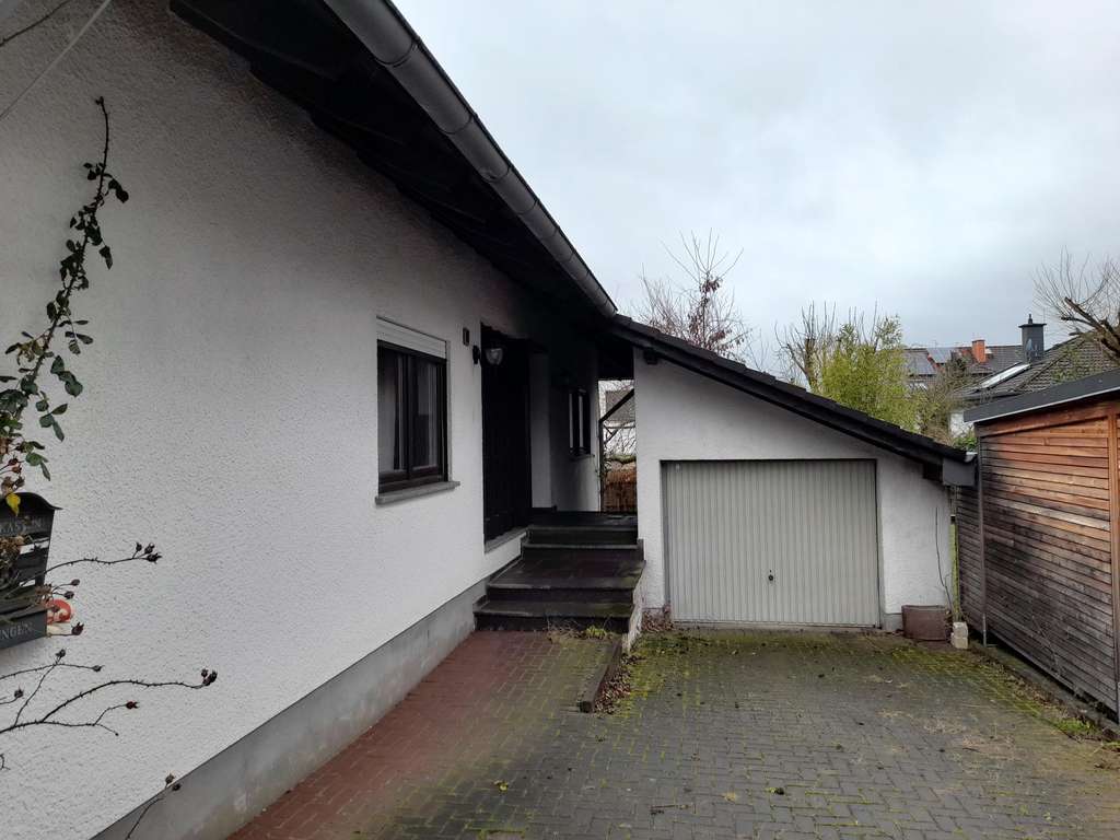 Immobilie in Freigericht - Einfamilienwohnhaus mit ELW in Feldrandlage von Bernbach - Bild 1
