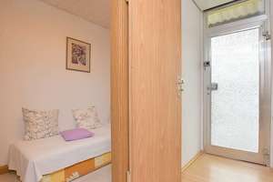Ideal für Anleger oder als gemütliche Singlewohnung für Eigennutzer – Die vollständige Adresse der Immobilie erhältst du vom Anbieter., 70469 Feuerbach-Mitte, Stuttgart – Vorschaubild 2