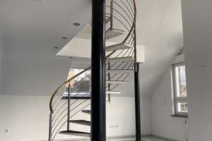 Exklusive Maisonette mit offener Galerie, Dachterrasse, Feld-/Waldblick & Carport  – Tückingstraße 10, 58135 Haspe-Ost, Hagen – Vorschaubild 2