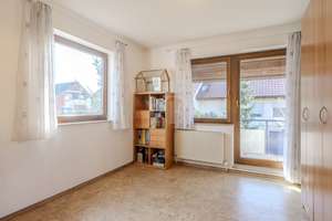 Großzügig wohnen in ruhiger Lage: Modernisiertes Einfamilienhaus mit Einliegerwohnung und Garten – Die vollständige Adresse der Immobilie erhältst du vom Anbieter., 72649 Wolfschlugen – Vorschaubild 12