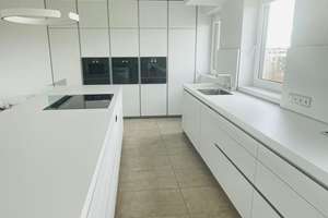 216m² Luxus Penthouse mit Premiumküche und unverbaubarem Blick auf See