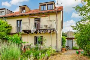 Würzburg-Frauenland: Maisonettewohnung mit Balkon, Garten, Kamin und Stellplatz im 2-Familienhaus – Die vollständige Adresse der Immobilie erhältst du vom Anbieter., 97074 Frauenland, Würzburg – Vorschaubild 3