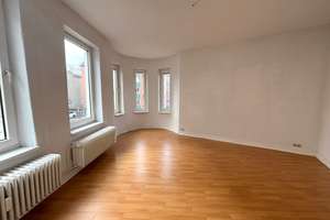 lichtdurchflutete Altbauwohnung mit Erker! – Kaiserstraße  83, 24143 Gaarden-Ost, Kiel – Vorschaubild 2