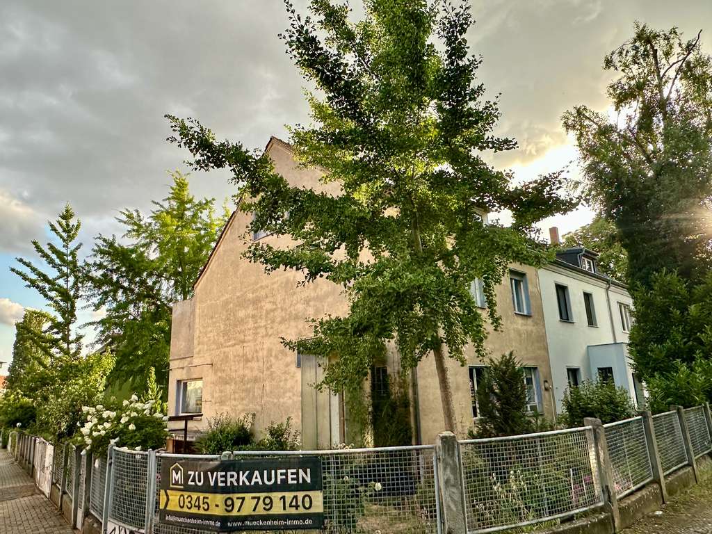 Sanierungsbedürftiges EFH mit Potenzial im Paulusviertel zu verkaufen!