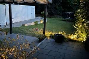 Freistehendes Haus mit unverbaubarem Blick auf Pferde und den Sonnenuntergang