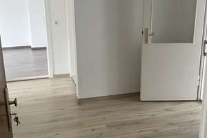 Lebendiges Wohnen in Geestemünde: 3-Zimmer-Wohnung mit Balkon – Theestraße 5, 27570 Geestemünde, Bremerhaven – Vorschaubild 7