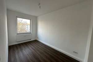 Viel Platz zum Leben – 2,5-Zimmer-Wohnung in Gelsenkirchen-Buer – Beckeradsdelle 43, 45897 Buer, Gelsenkirchen – Vorschaubild 2