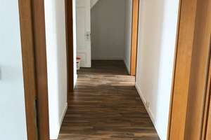 ***Große Dachgeschoßwohnung in ruhiger Lage sucht nette Mieter*** – Koppestr. 1, 45143 Altendorf, Essen – Vorschaubild 3