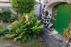 Charmantes Natursteinhaus mit Atelier – einzigartiges Wohnen in urigem Ambiente! – Die vollständige Adresse der Immobilie erhältst du vom Anbieter., 56626 Andernach – Vorschaubild 2