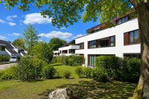 Ruhige, mod. Maisonette-ETW in Rissen mit EBK, 3 Bädern, Süd/West-Terrasse, Garten + TG-Stellplatz
 – Die vollständige Adresse der Immobilie erhältst du vom Anbieter., 22559 Rissen, Hamburg – Vorschaubild 2