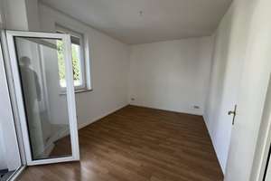 Charmante 2-Zi-Wohnung mit Balkon - ruhige Lage in Magdeburg-Stadtfeld Ost – Arndtstraße 30, 39108 Stadtfeld Ost, Magdeburg – Vorschaubild 3