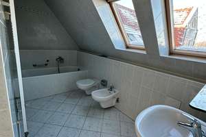 Dachgeschosswohnung mit 2 Terrassen in Karlshorst und sehr guter Lage – Godesberger Straße 6, 10318 Karlshorst, Berlin – Vorschaubild 9