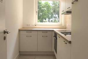 + NAHE BOTANISCHER GARTEN & BOULEVARD BERLIN + EBK + KOMFORT-BAD + BALKON-LOGGIA + TG-STELLPLATZ + – Hortensienstraße 64, 12203 Lichterfelde, Berlin – Vorschaubild 10