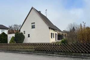 Einfamilienhaus mit Garage in ruhiger Lage zu verkaufen – Die vollständige Adresse der Immobilie erhältst du vom Anbieter., 84453 Mühldorf am Inn – Vorschaubild 2