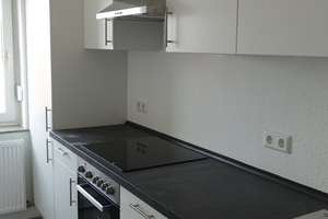 Tolle 3. Zi, Kü., EBK, Bad, Flur, Balkon, Stellplatz, Trockenraum etc.