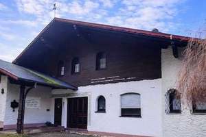 Mein gigantisches Traumhaus in ruhiger Lage, inklusive Sauna, Einliegerwohnung und Garage(n) – Obere Dornhaner Str. 37, 72290 Loßburg – Vorschaubild 2