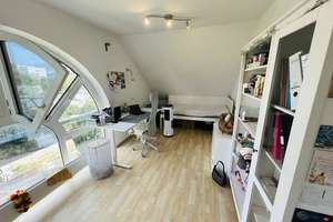 EIN STÜCK HIMMEL / 5 Zimmer Dachgeschoss-Maisonette + 2 Balkone, Einbauküche + 2 x TG. WG geeignet. – Am Haingraben 15, 65189 Südost, Wiesbaden – Vorschaubild 11