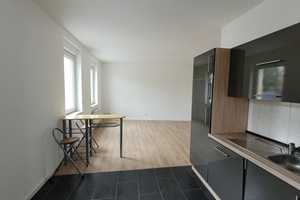 Sonnige Wohnung mit Balkon und Einbauküche* – Augustusburger Straße 149, 9126 Chemnitz – Vorschaubild 2