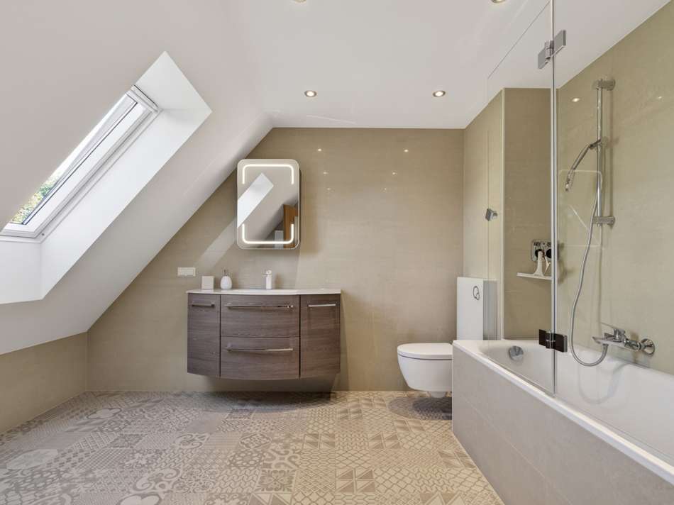 Badezimmer DG