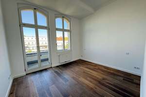 Stilvolle 3-Zimmer-Altbauwohnung mit zwei Balkonen an der Warschauerstr. – Die vollständige Adresse der Immobilie erhältst du vom Anbieter., 10243 Friedrichshain, Berlin – Vorschaubild 9