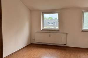 Vielseitig nutzbar: Vermieten oder einziehen – gepflegte DG-Wohnung in Top-Lage – Löschenhofweg 111, 47829 Uerdingen, Krefeld – Vorschaubild 12