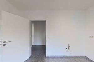 Schöne und helle Souterrain-Wohnung mit 3 Zimmern & Gartenstück – Fürstenbergplatz 4, 51379 Opladen, Leverkusen – Vorschaubild 5