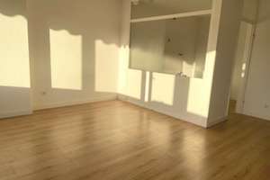 Traumhafte Terrassenwohnung; 2,5 Zimmer am Nützenberg mit Sonnenterasse und Stellplatz – Nützenberger Str. 83, 42115 Elberfeld West, Wuppertal – Vorschaubild 7