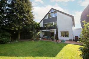 2 bis 3-Parteienhaus oder Domizil für die Großfamilie mit schönem Gartengrundstück in Köln-Lövenich – Die vollständige Adresse der Immobilie erhältst du vom Anbieter., 50859 Lövenich, Köln – Vorschaubild 1