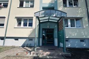 Sofort bezugsfrei: Schöne 2-Zimmer-Wohnung mit Balkon und Blick ins Grüne – 99094 Möbisburg-Rhoda, Erfurt – Vorschaubild 2