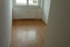 Wie wär´s hiermit?! - Süße 2-Raum mit Laminat in Ebersdorf – Franz-Wiesner-Str. 44, 9131 Ebersdorf, Chemnitz – Vorschaubild 6
