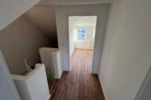 EXKLUSIVE & RENOVIERTE MAISONETTEN-WOHNUNG MIT ZWEI BÄDERN ***B&B Immobilienmakler UG*** – Kalkumer Straße 177, 40468 Düsseldorf – Vorschaubild 7