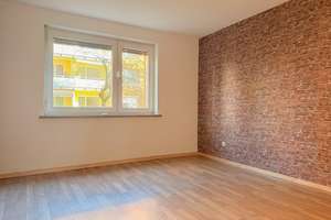 Bezugsfreie Wohnung mit großem Potenzial – ideal für Familien oder Kapitalanleger – Die vollständige Adresse der Immobilie erhältst du vom Anbieter., 81369 Mittersendling, München – Vorschaubild 3