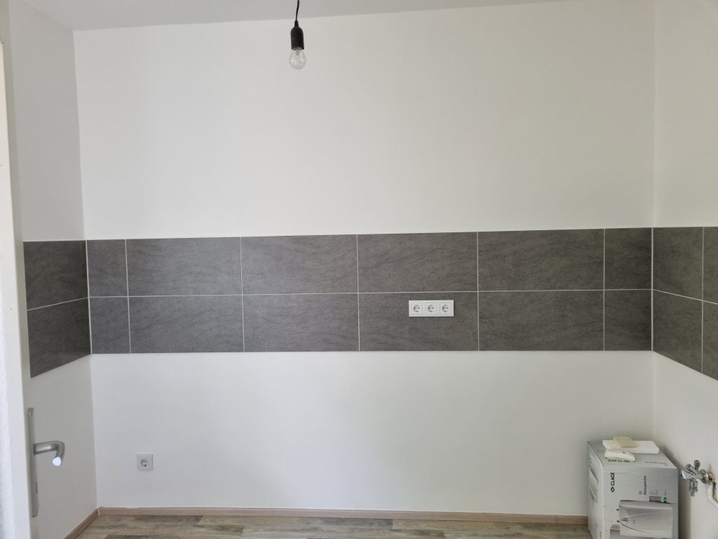 3-Zimmer-Wohnung mit Dusche und Wanne