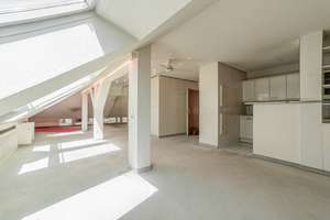 TRUDERING / geräumige 2-Zimmer-Dachgeschosswohnung mit Blick ins Grüne – Die vollständige Adresse der Immobilie erhältst du vom Anbieter., 81825 Waldtrudering, München – Vorschaubild 8