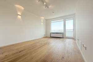 FREI Wunderschöne 1,5-Zi-Whg mit großem Balkon