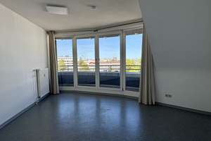 Penthouse-Feeling in 3-Zimmer-Wohnung – ideal zur WG-Vermietung oder Selbstnutzung